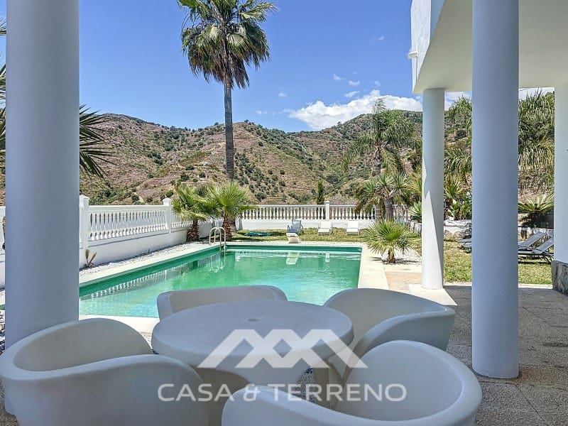 7 soveværelse Villa til salg i Algarrobo med swimmingpool - € 985.000 (Ref: 9007235)