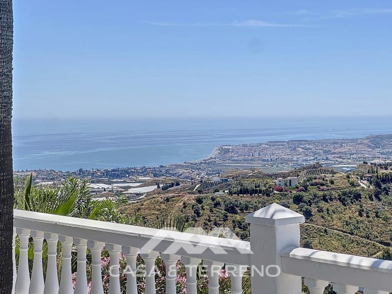 7 soveværelse Villa til salg i Algarrobo med swimmingpool - € 985.000 (Ref: 9007235)