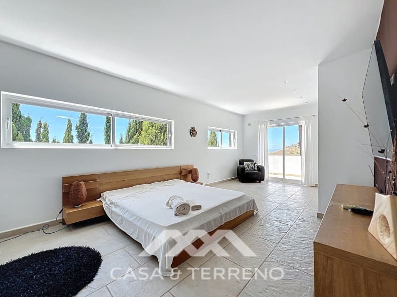 7 soveværelse Villa til salg i Algarrobo med swimmingpool - € 985.000 (Ref: 9007235)