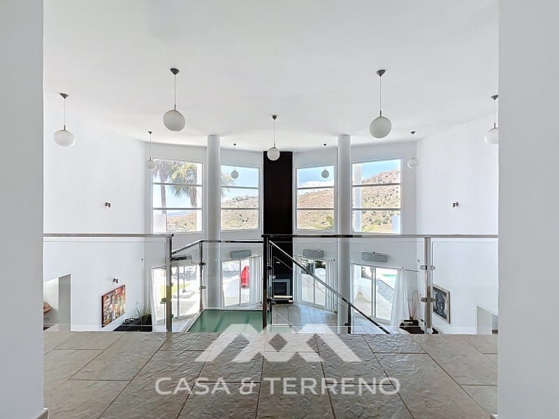 7 soveværelse Villa til salg i Algarrobo med swimmingpool - € 985.000 (Ref: 9007235)