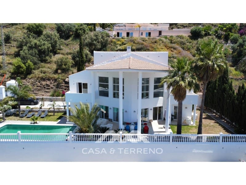 7 soveværelse Villa til salg i Algarrobo med swimmingpool - € 985.000 (Ref: 9007235)