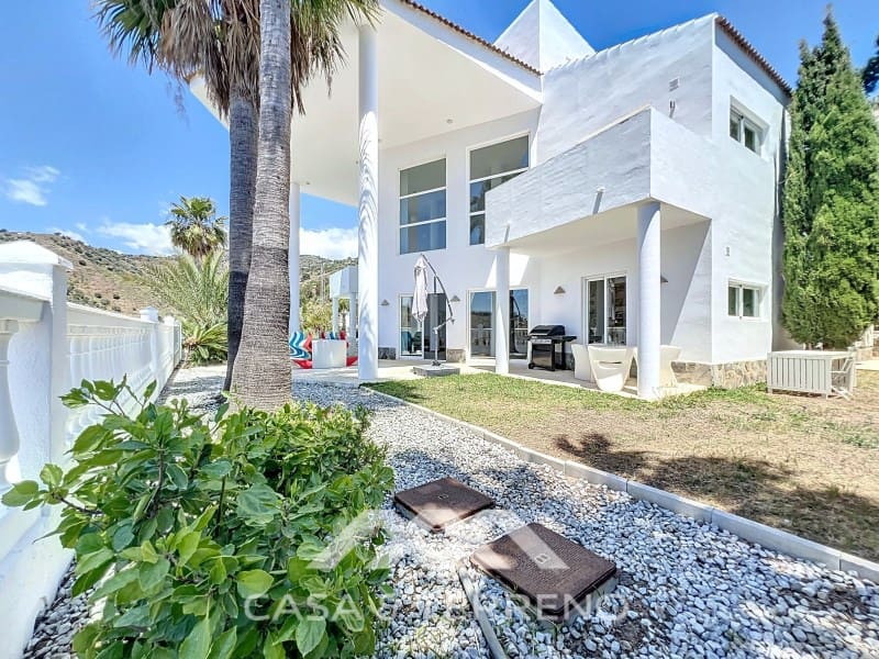 7 soveværelse Villa til salg i Algarrobo med swimmingpool - € 985.000 (Ref: 9007235)