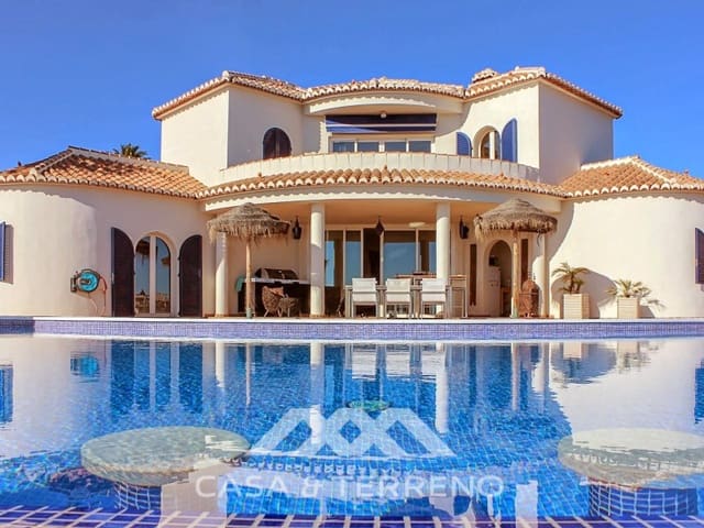 6 sypialnia Willa na sprzedaż w Algarrobo z basenem garażem - 1 248 000 € (Ref: 9007236)