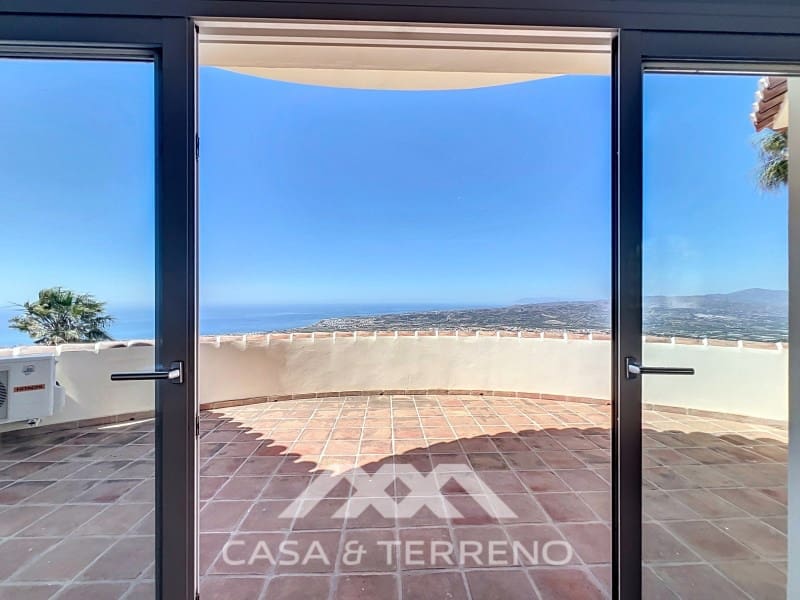 6 soveværelse Villa til salg i Algarrobo med swimmingpool garage - € 1.248.000 (Ref: 9007236)