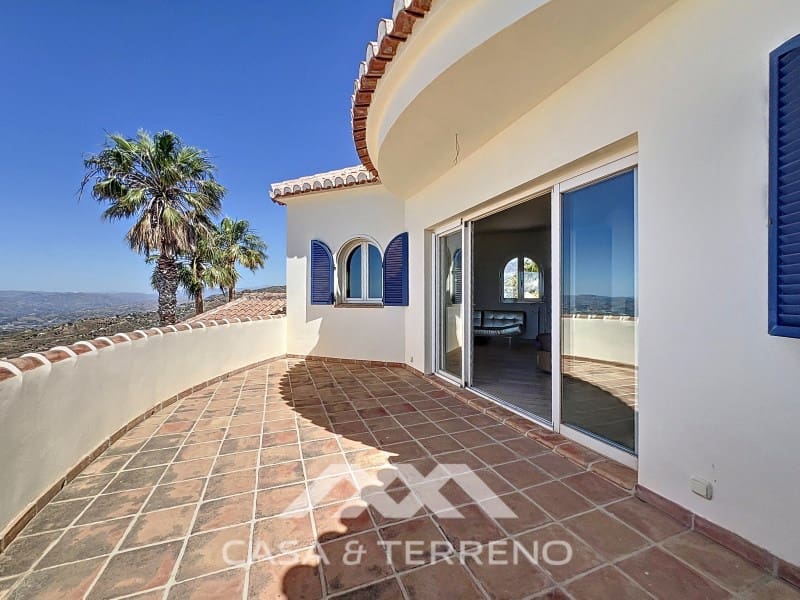 6 soveværelse Villa til salg i Algarrobo med swimmingpool garage - € 1.248.000 (Ref: 9007236)