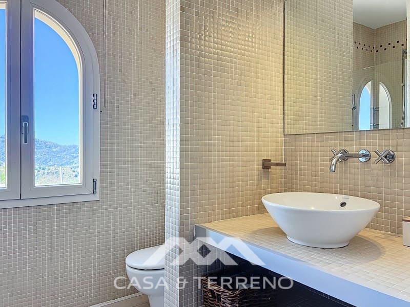 6 soveværelse Villa til salg i Algarrobo med swimmingpool garage - € 1.248.000 (Ref: 9007236)