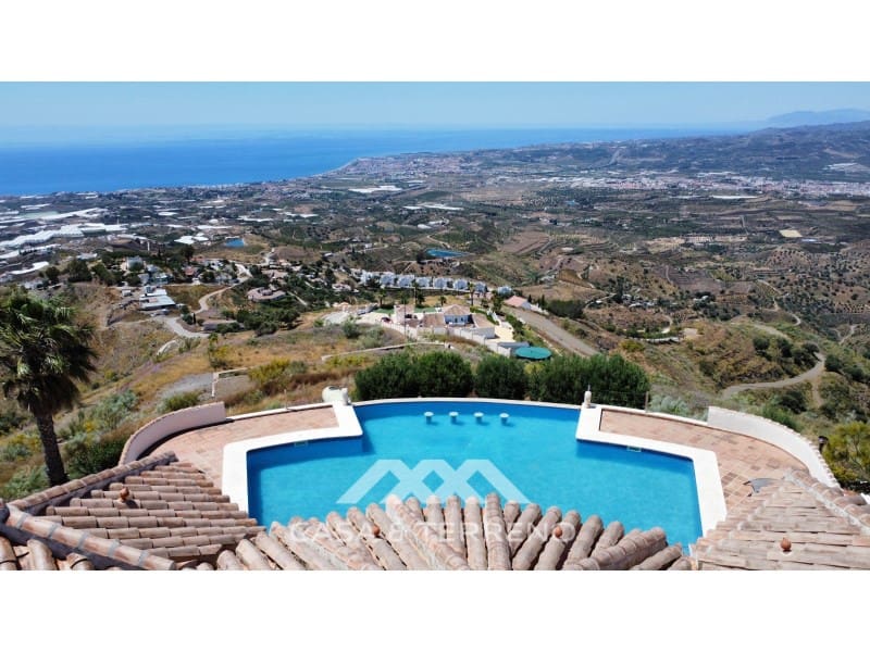 6 slaapkamer Gastenverblijf/B&B te koop in Algarrobo met zwembad garage - € 1.248.000 (Ref: 9007237)