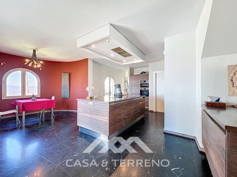 6 slaapkamer Gastenverblijf/B&B te koop in Algarrobo met zwembad garage - € 1.248.000 (Ref: 9007237)