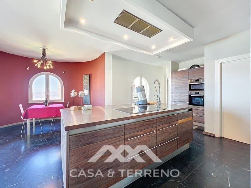 6 slaapkamer Gastenverblijf/B&B te koop in Algarrobo met zwembad garage - € 1.248.000 (Ref: 9007237)