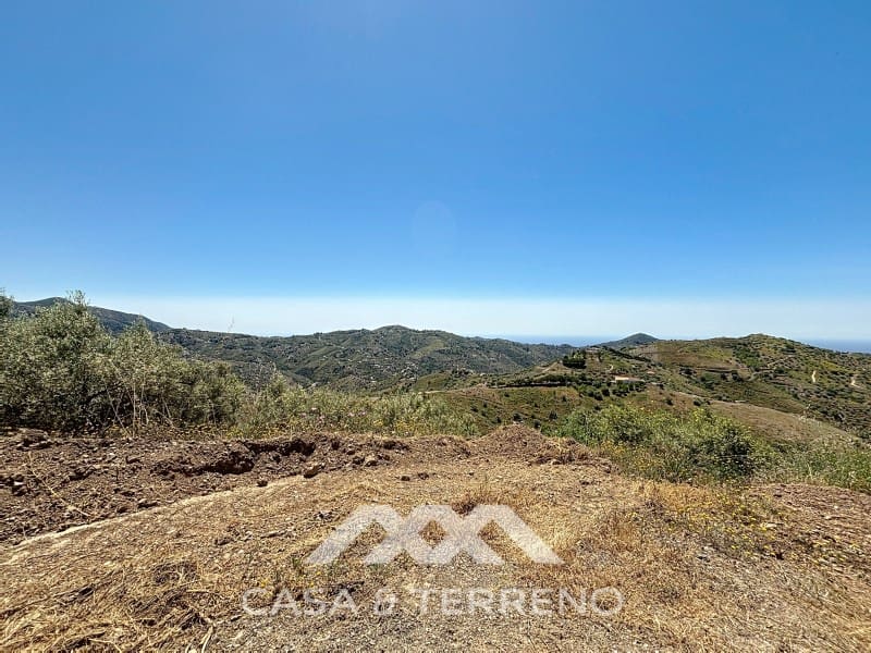 Grunde uden byggetilladelser til salg i Canillas de Albaida - € 106.000 (Ref: 9007238)