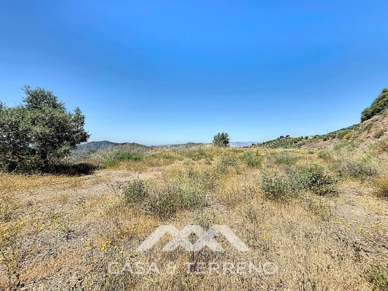 Grunde uden byggetilladelser til salg i Canillas de Albaida - € 106.000 (Ref: 9007238)