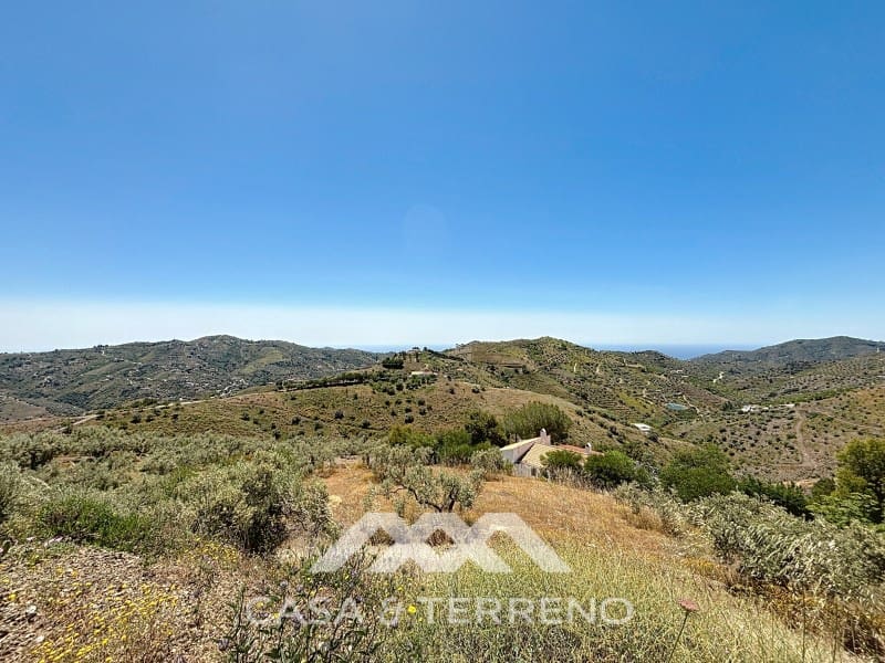 Grunde uden byggetilladelser til salg i Canillas de Albaida - € 106.000 (Ref: 9007238)