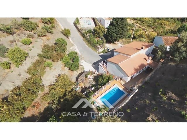 5 chambre Villa/Maison à vendre à Vinuela avec piscine garage - 360 000 € (Ref: 9008612)