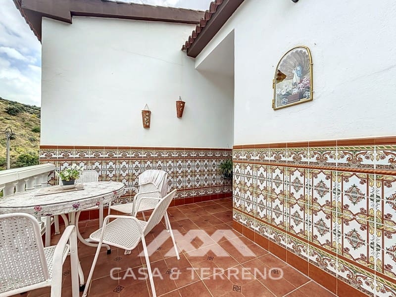 5 sypialnia Willa na sprzedaż w Vinuela z basenem garażem - 360 000 € (Ref: 9008612)