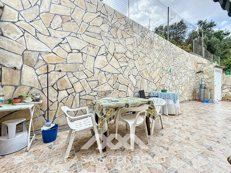 5 sypialnia Willa na sprzedaż w Vinuela z basenem garażem - 360 000 € (Ref: 9008612)