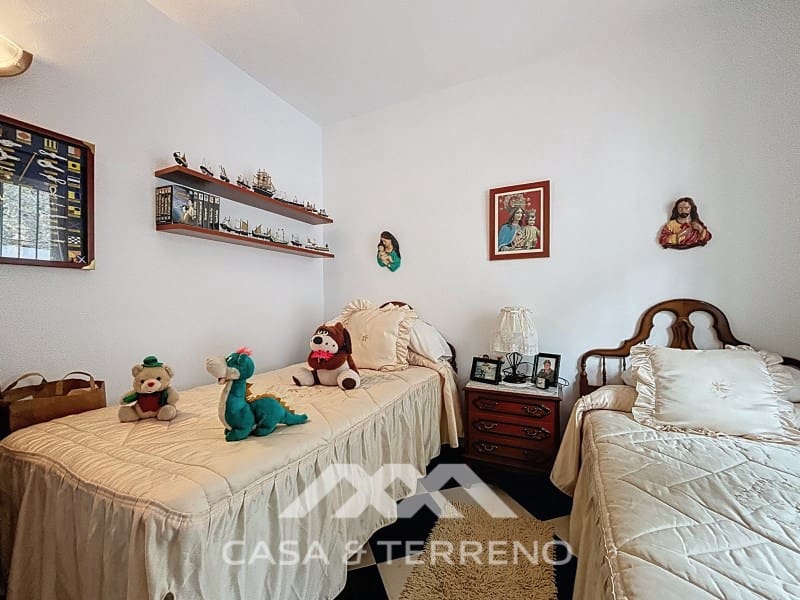 5 sypialnia Willa na sprzedaż w Vinuela z basenem garażem - 360 000 € (Ref: 9008612)