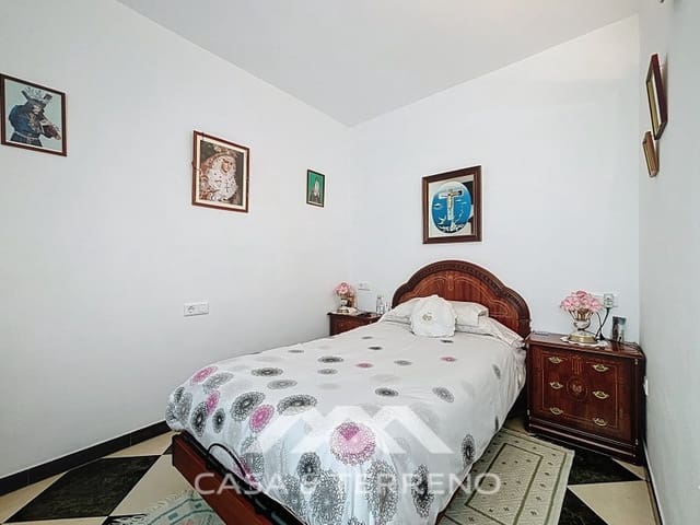 5 slaapkamer Villa te koop in Viñuela met zwembad garage - € 360.000 (Ref: 9008612)