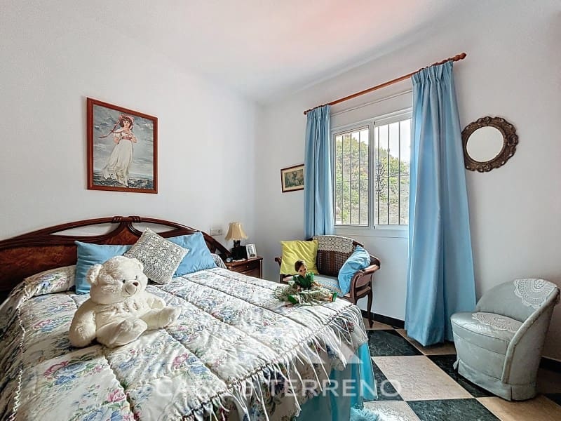 5 sypialnia Willa na sprzedaż w Vinuela z basenem garażem - 360 000 € (Ref: 9008612)