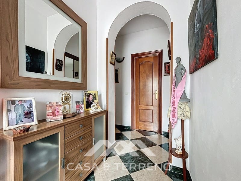 5 sypialnia Willa na sprzedaż w Vinuela z basenem garażem - 360 000 € (Ref: 9008612)