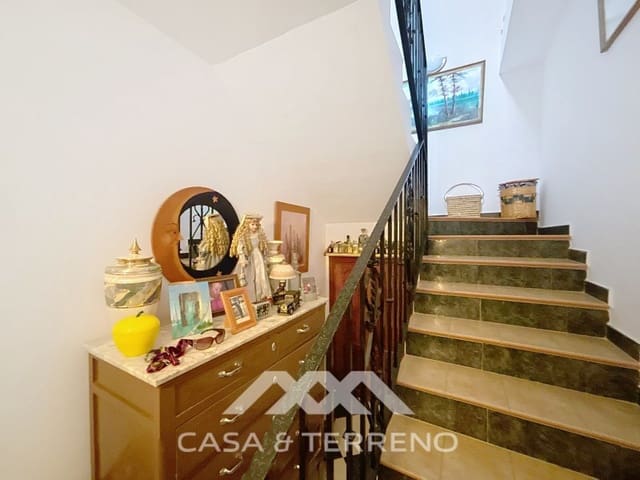 5 chambre Villa/Maison à vendre à Vinuela avec piscine garage - 360 000 € (Ref: 9008612)