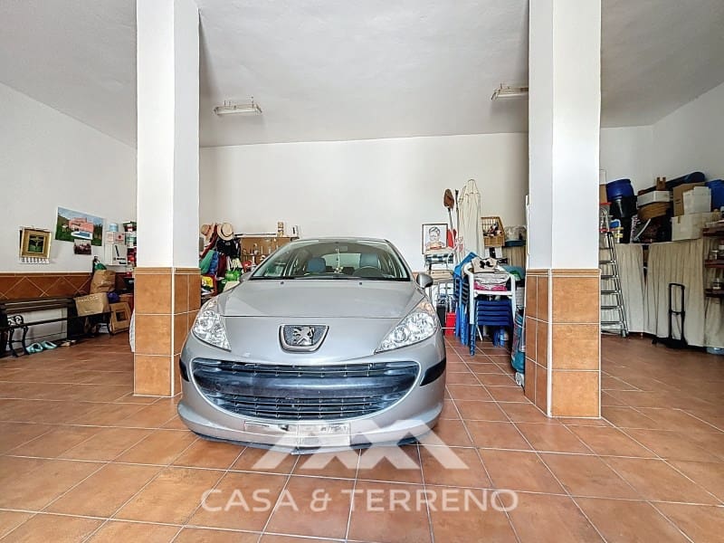 5 sypialnia Willa na sprzedaż w Vinuela z basenem garażem - 360 000 € (Ref: 9008612)