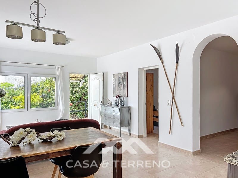 5 chambre Villa/Maison à vendre à Caleta de Velez avec piscine garage - 585 000 € (Ref: 9036999)