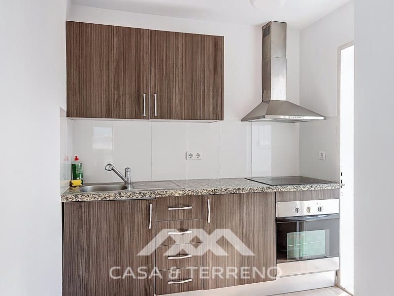 5 chambre Villa/Maison à vendre à Caleta de Velez avec piscine garage - 585 000 € (Ref: 9036999)