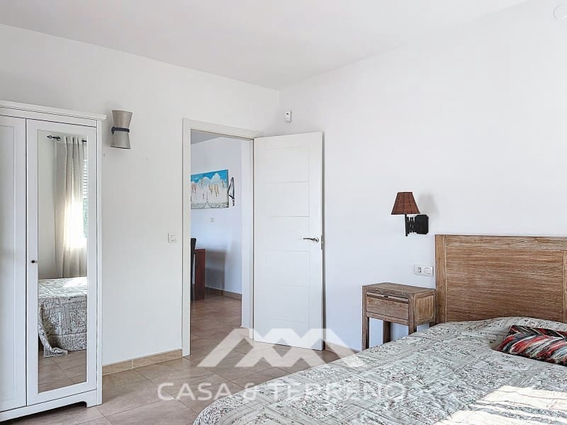 5 chambre Villa/Maison à vendre à Caleta de Velez avec piscine garage - 585 000 € (Ref: 9036999)