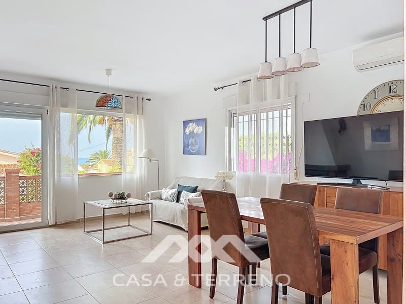 5 chambre Villa/Maison à vendre à Caleta de Velez avec piscine garage - 585 000 € (Ref: 9036999)