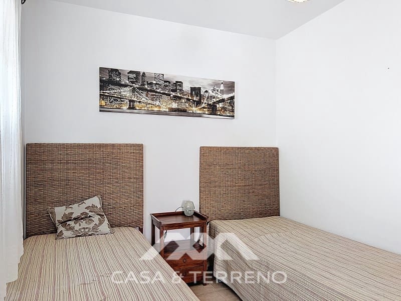 5 chambre Villa/Maison à vendre à Caleta de Velez avec piscine garage - 585 000 € (Ref: 9036999)