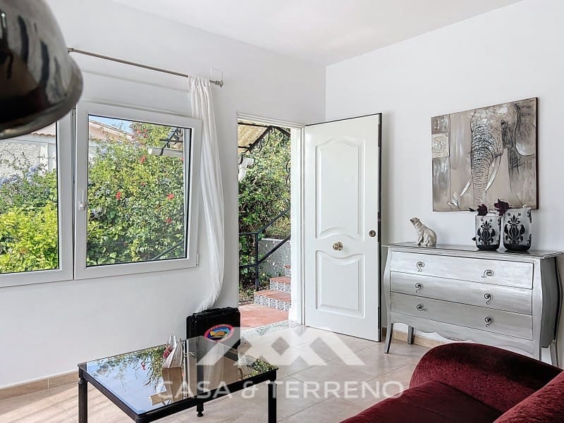 5 chambre Villa/Maison à vendre à Caleta de Velez avec piscine garage - 585 000 € (Ref: 9036999)