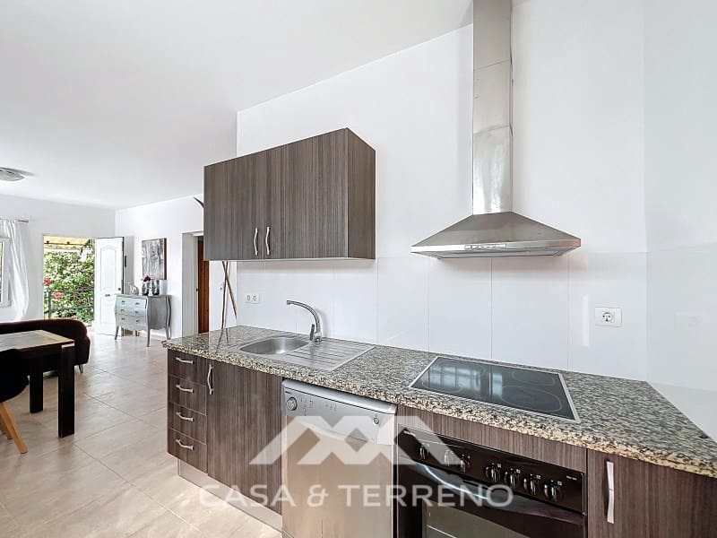 5 chambre Villa/Maison à vendre à Caleta de Velez avec piscine garage - 585 000 € (Ref: 9036999)