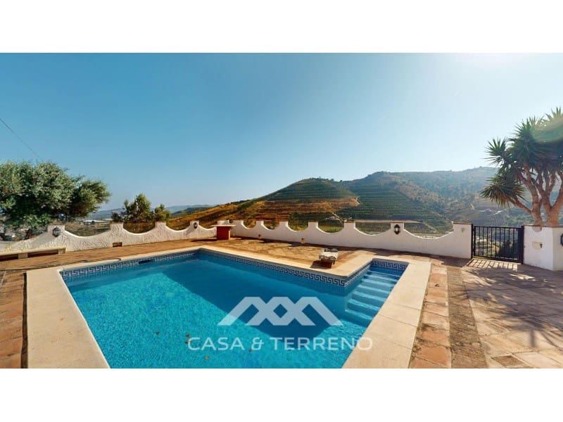 3 soveværelse Villa til salg i Vinuela med swimmingpool - € 497.000 (Ref: 9059820)