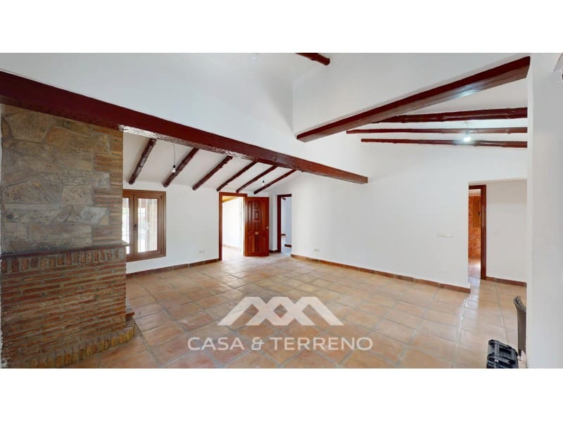 3 soveværelse Villa til salg i Vinuela med swimmingpool - € 497.000 (Ref: 9059820)