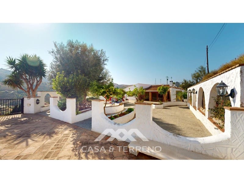 3 soveværelse Villa til salg i Vinuela med swimmingpool - € 497.000 (Ref: 9059820)