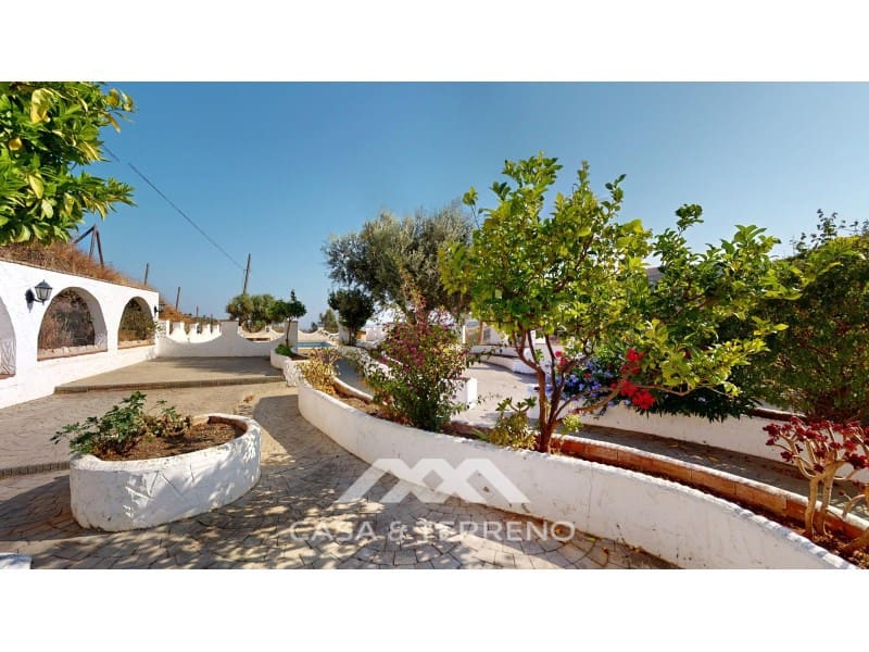 3 soveværelse Villa til salg i Vinuela med swimmingpool - € 497.000 (Ref: 9059820)