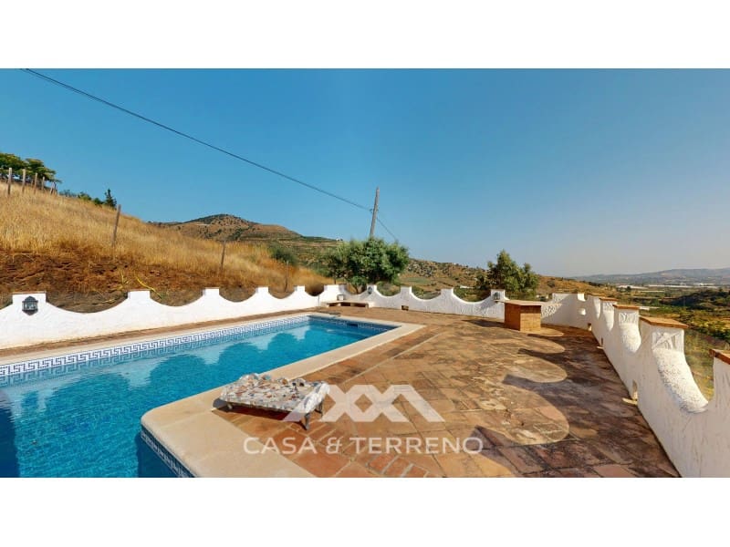 3 soveværelse Villa til salg i Vinuela med swimmingpool - € 497.000 (Ref: 9059820)