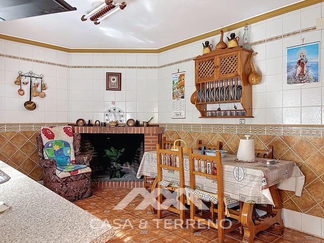 4 makuuhuone Omakotitalo myytävänä paikassa Zafarraya - 140 000 € (Ref: 9099394)