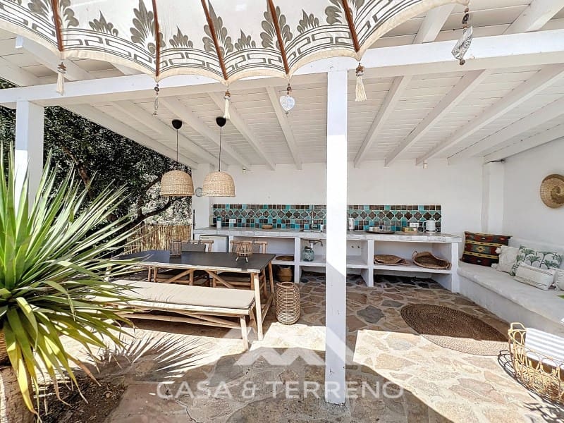 5 soveværelse Guesthouse/B & B til salg i Arenas med swimmingpool - € 795.000 (Ref: 9132003)