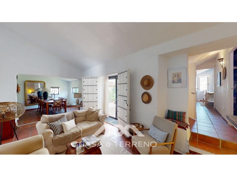 5 sovrum Villa till salu i Arenas med pool - 795 000 € (Ref: 9132004)