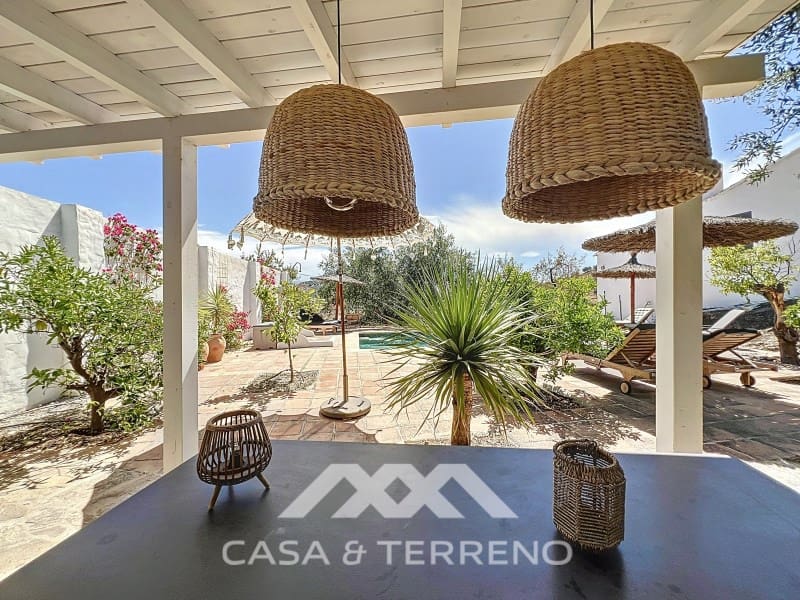 5 sovrum Villa till salu i Arenas med pool - 795 000 € (Ref: 9132004)