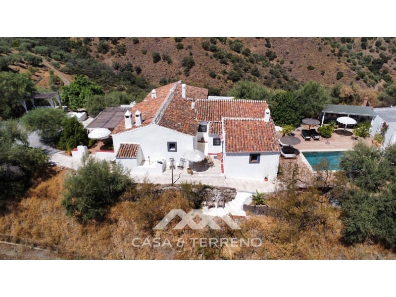 5 sovrum Villa till salu i Arenas med pool - 795 000 € (Ref: 9132004)