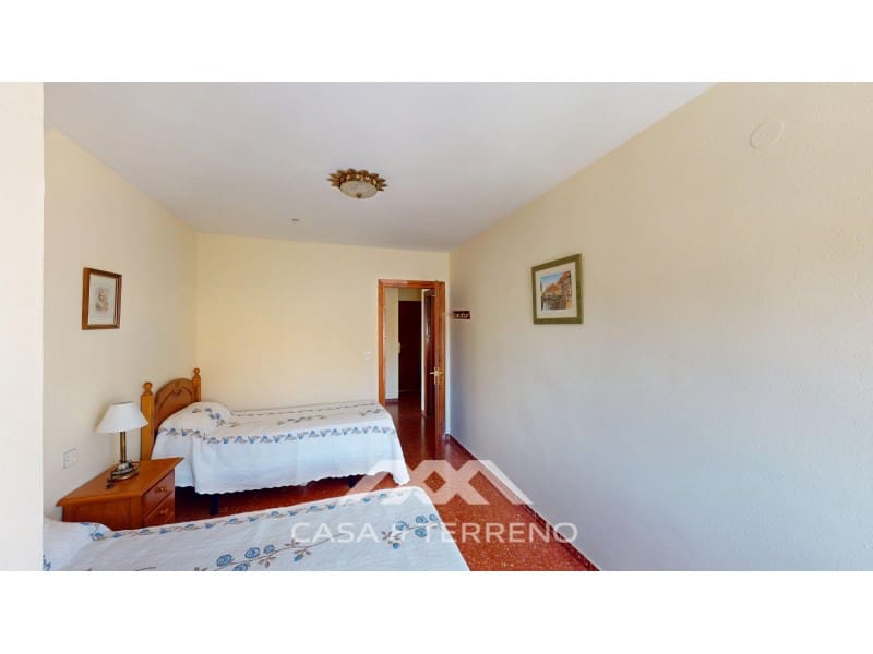 3 bedroom Flat for sale in Torre del Mar - € 550,000 (Ref: 9136327)