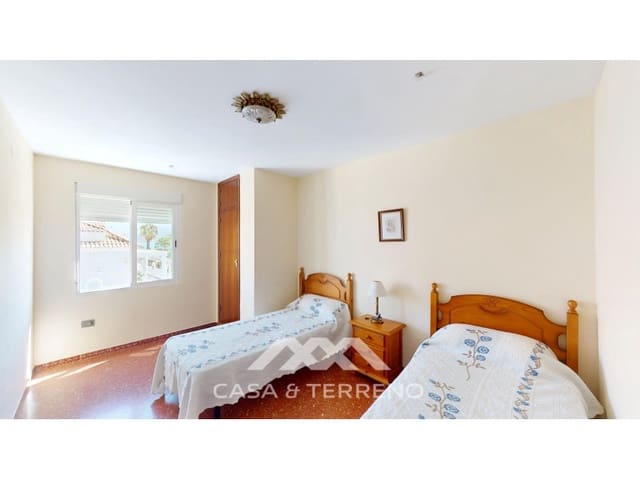 3 slaapkamer Flat te koop in Torre del Mar, Vélez-Málaga - € 550.000 (Ref: 9136327)