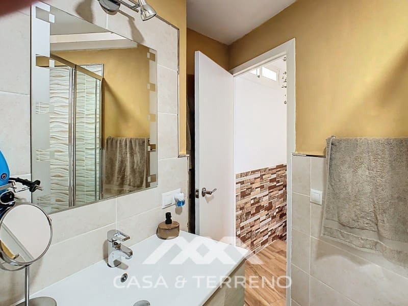 2 bedroom Apartment for sale in Canillas de Aceituno - € 128,000 (Ref: 9137292)