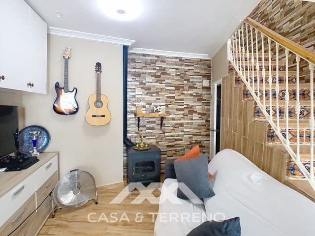 2 bedroom Apartment for sale in Canillas de Aceituno - € 128,000 (Ref: 9137292)