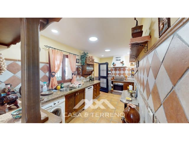 3 sovrum Villa till salu i Mezquitilla, Vélez-Málaga med pool garage - 635 000 € (Ref: 9147318)