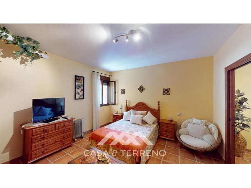 3 soveværelse Villa til salg i Mezquitilla med swimmingpool garage - € 635.000 (Ref: 9147318)