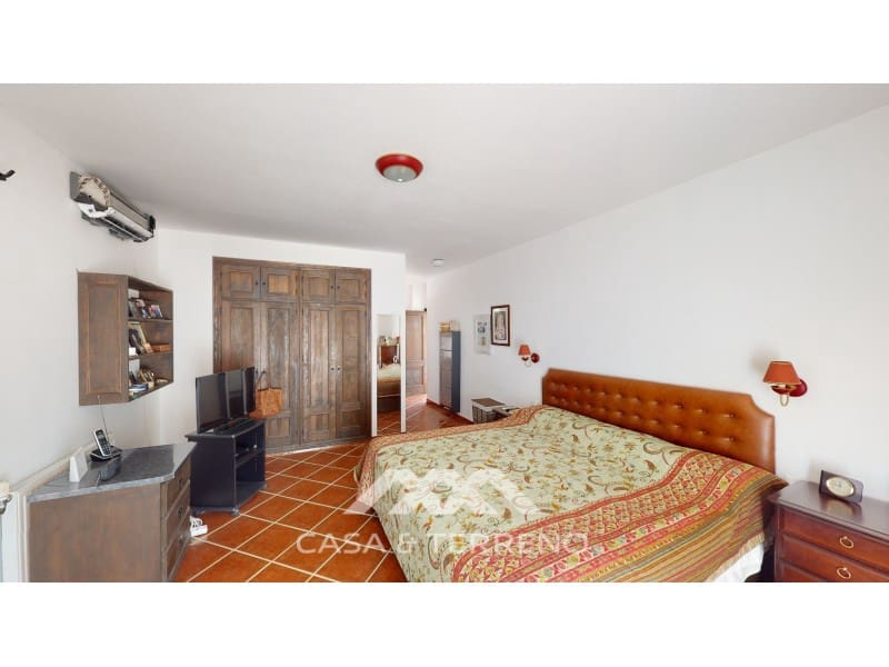 7 soveværelse Guesthouse/B & B til salg i Macharaviaya med swimmingpool - € 995.000 (Ref: 9149417)