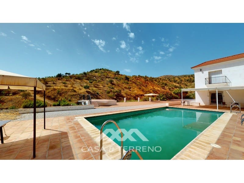 7 soveværelse Guesthouse/B & B til salg i Macharaviaya med swimmingpool - € 995.000 (Ref: 9149417)